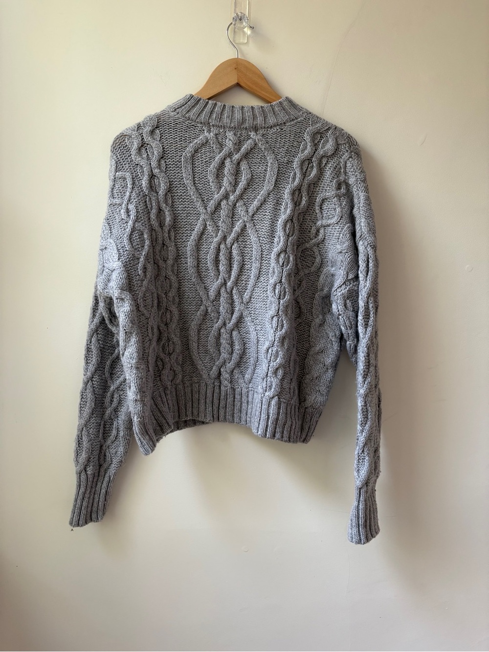 Cropped Aran Irish Sweater - Picture 10 of 11